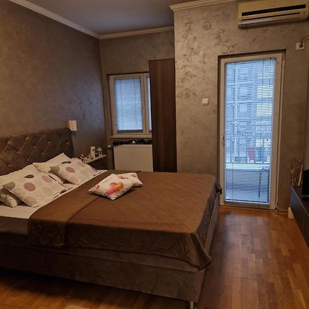 Apartman Studio Diamond Subotica Exteriör bild