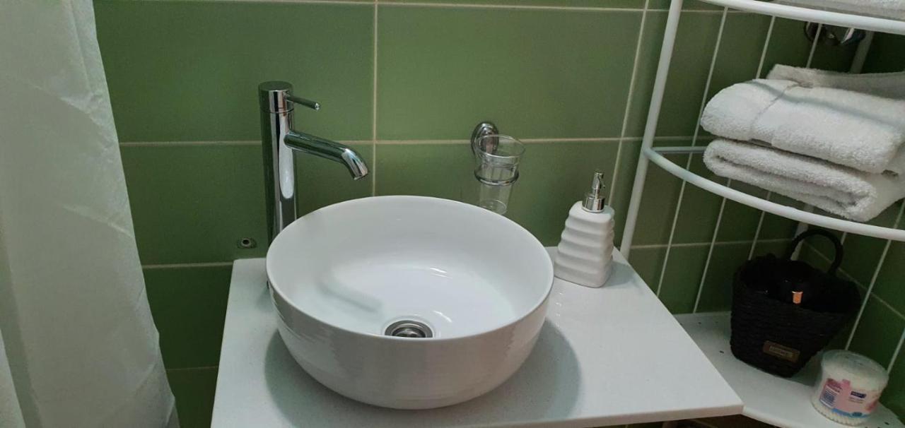 Apartman Studio Diamond Subotica Exteriör bild
