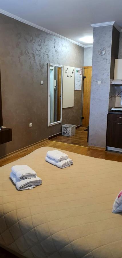 Apartman Studio Diamond Subotica Exteriör bild