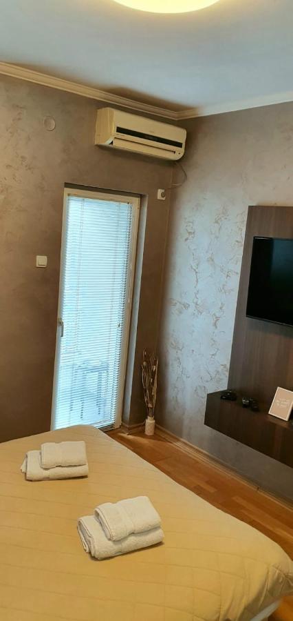 Apartman Studio Diamond Subotica Exteriör bild