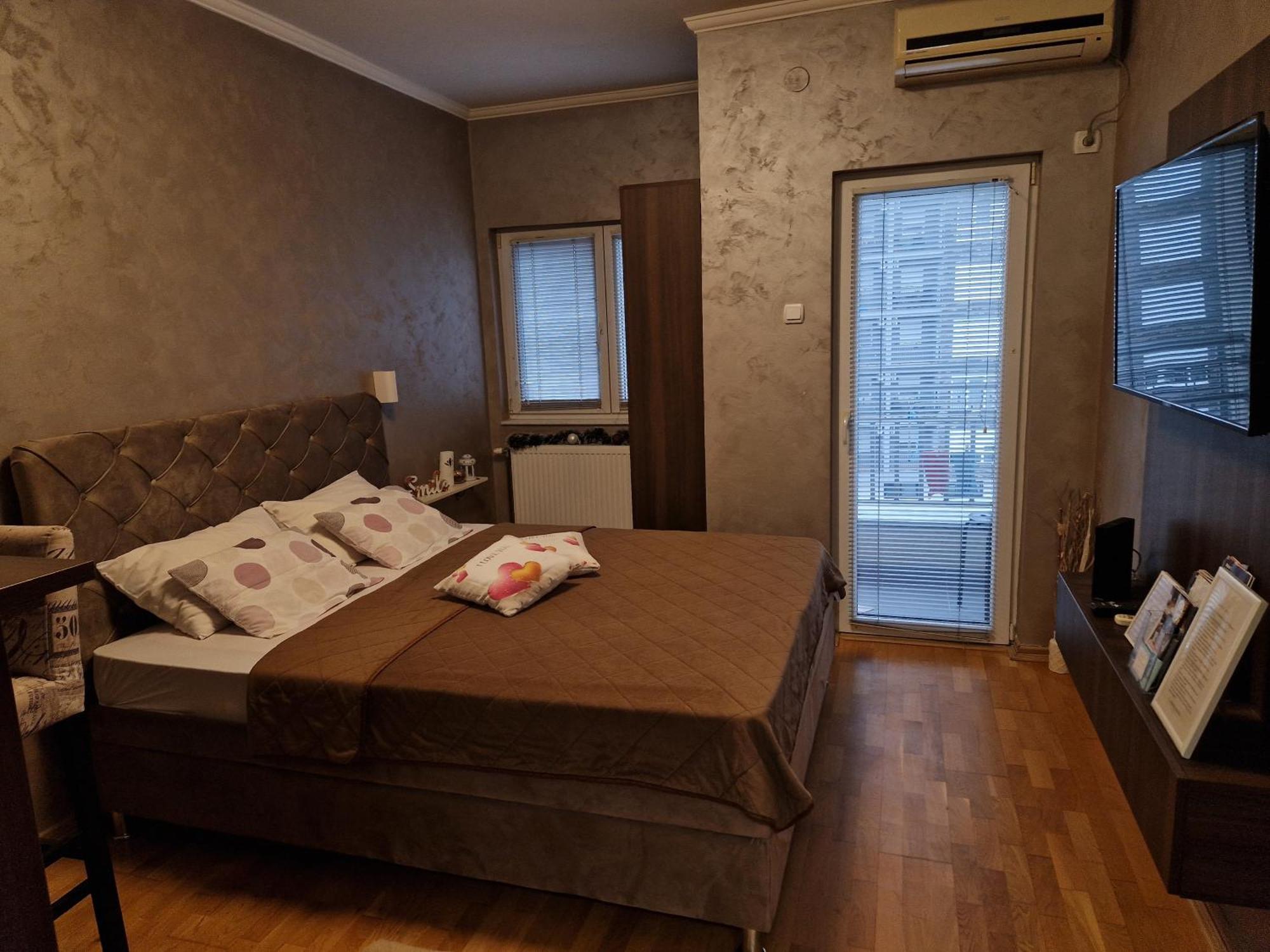 Apartman Studio Diamond Subotica Exteriör bild